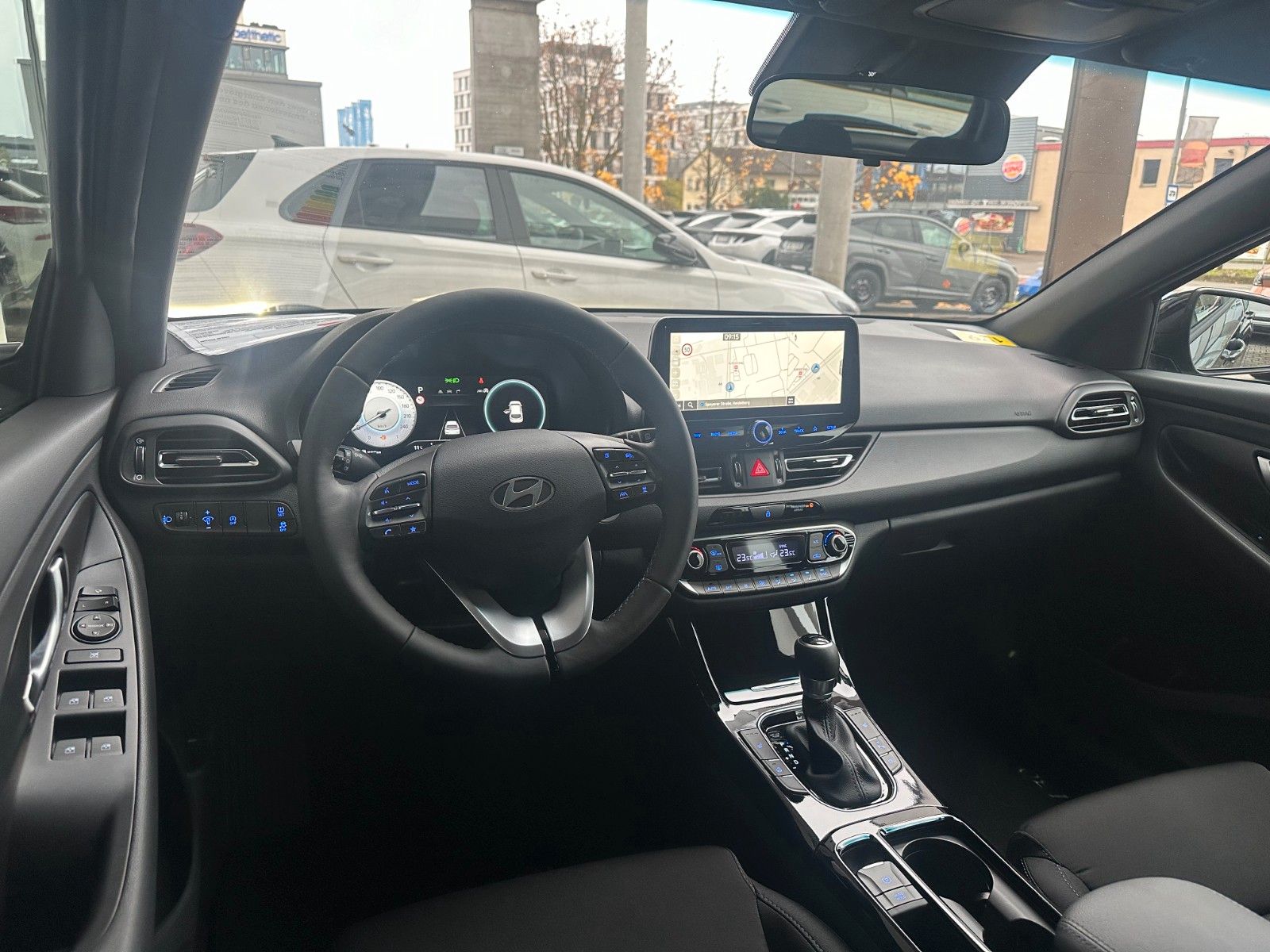 Fahrzeugabbildung Hyundai i30 Kombi Advantage Plus 1.0l DCT Navi/Toterw.!