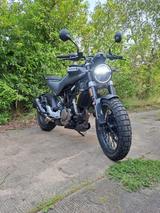 Husqvarna Svartpilen 125 - HUSQVARNA SVARTPILEN 125