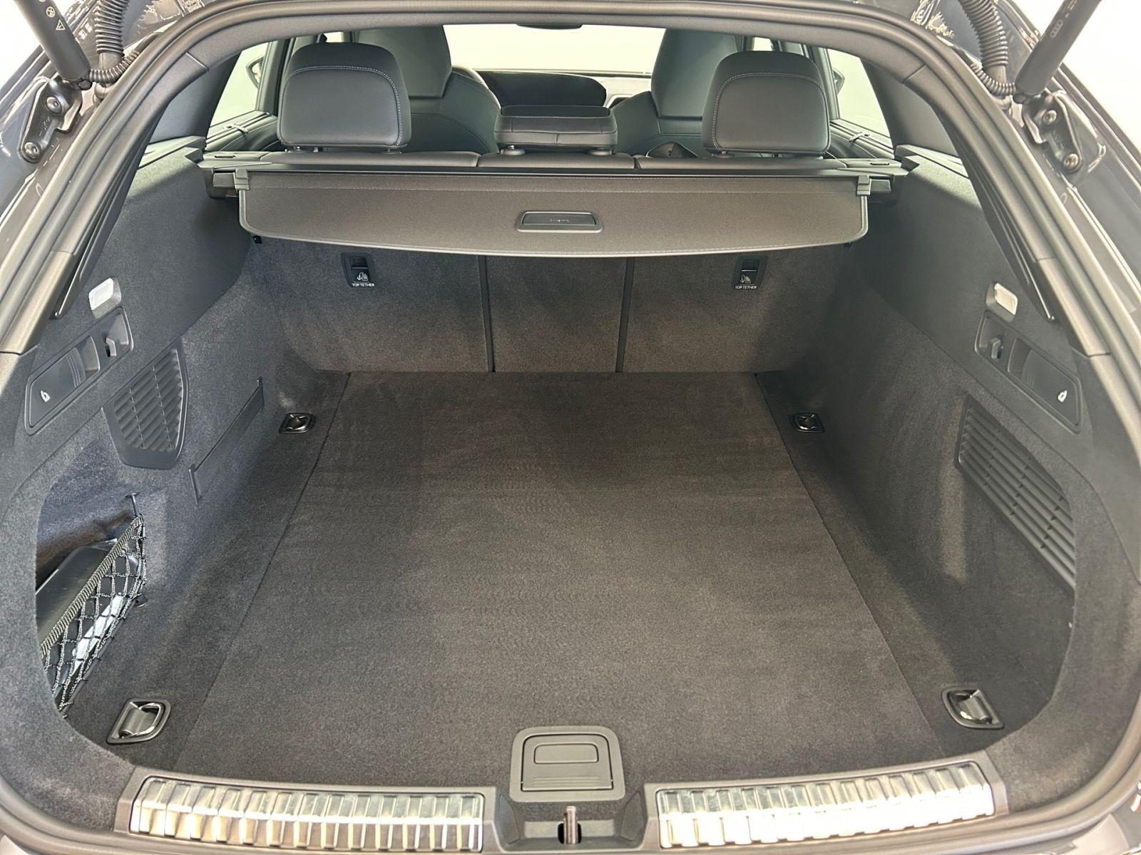 Audi A5 Avant 40 TFSI qu 2x S line Edition One S tro*