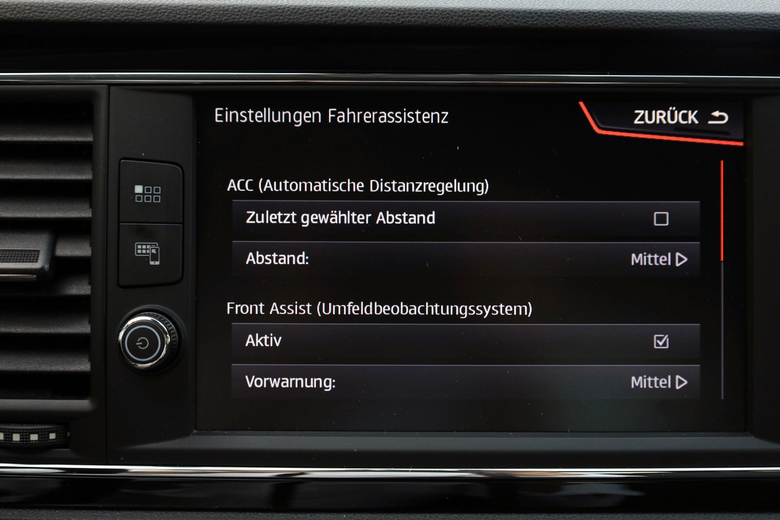 Fahrzeugabbildung SEAT Leon ST FR T.Leder,Navi,LED,ACC,Apple CarPlay