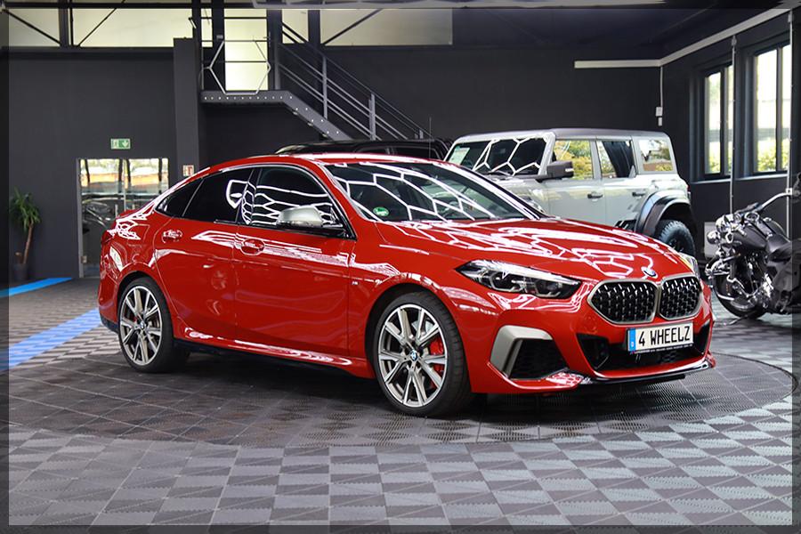 BMW M235i xDrive Gran Coupé NAVI / CAM / PDC