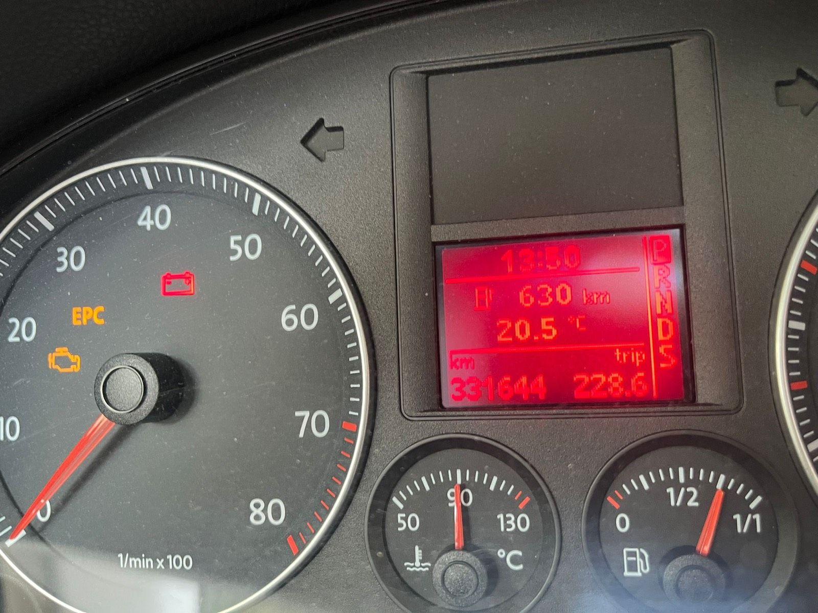 Volkswagen Golf 2008 — engine 102 HP (75kW)