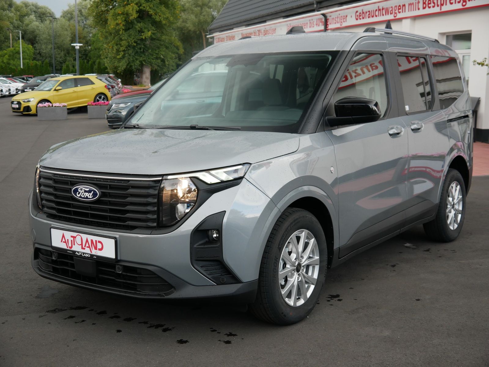 Ford Tourneo Courier Titanium 1.0 EB Aut. Kamera Temp