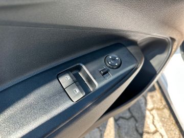 Hyundai i10 1.0 CONNECT & GO - NAVI - SOFORT