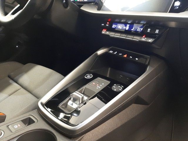 Fahrzeugabbildung Audi A3 Sportback advanced 40TFSIe LED Kamera 18"