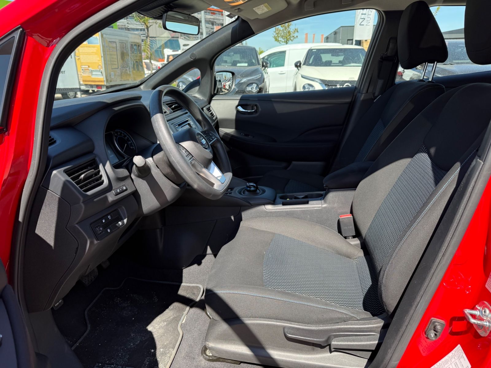 Fahrzeugabbildung Nissan Leaf Visia -Tempomat,e-Pedal,Totwinkel-A.;SOH96%