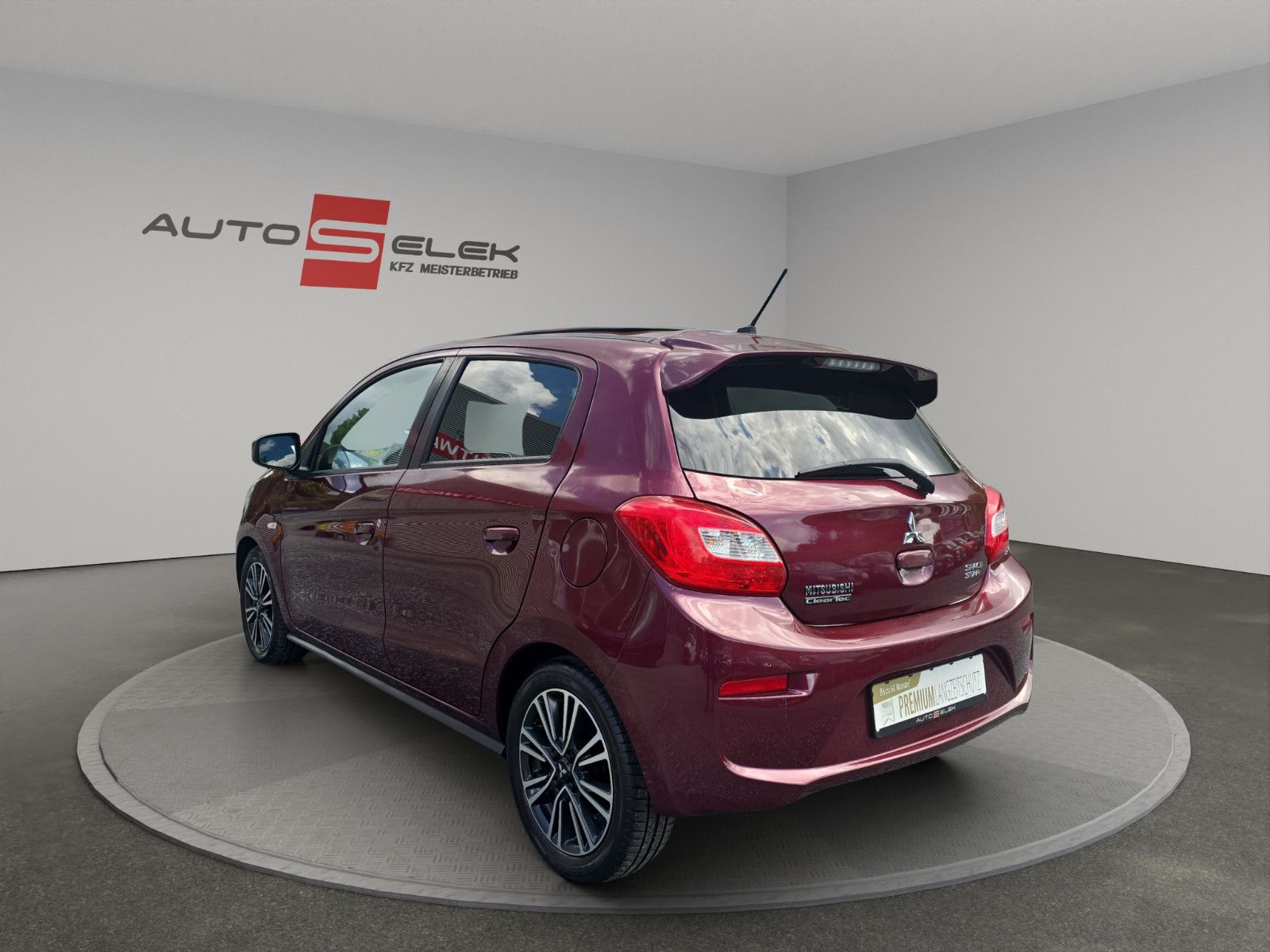 Fahrzeugabbildung Mitsubishi Space Star Diamant Edition+AUS 1.HAND FALTDACH