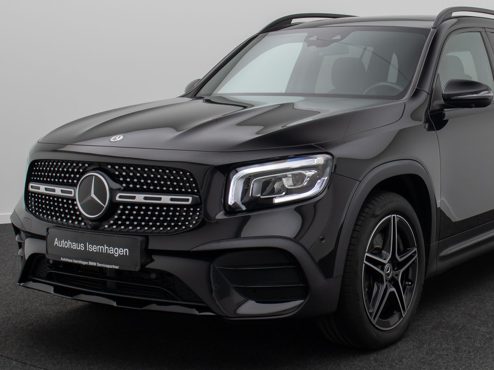 Fahrzeugabbildung Mercedes-Benz GLB 220d AMG Line SoundSys 360&deg;Panorama Standhzg