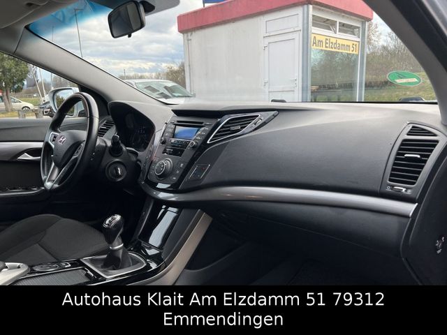 Fahrzeugabbildung Hyundai i40 cw FIFA World Cup Edition Motor 0 KM