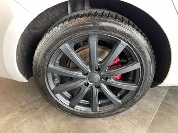Skoda Octavia Combi RS *2.Hd*Xenon*Navi*