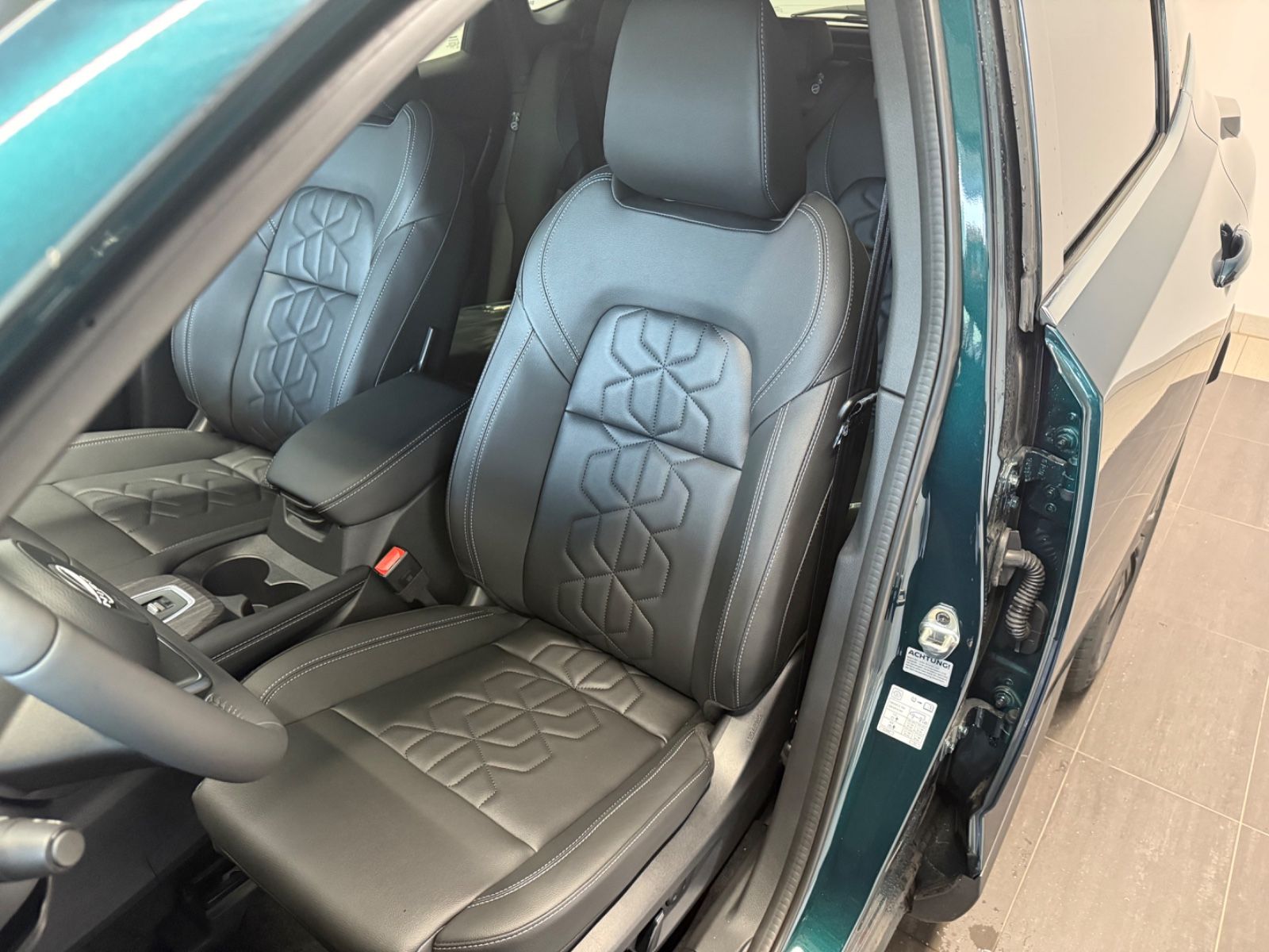 Fahrzeugabbildung Nissan Tekna e-Power 360° Kamera,  Navi