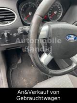 Ford Focus Turnier Style*SHZ*Klimaauto*Tempomat - Ford Focus aus 2007: Kombi