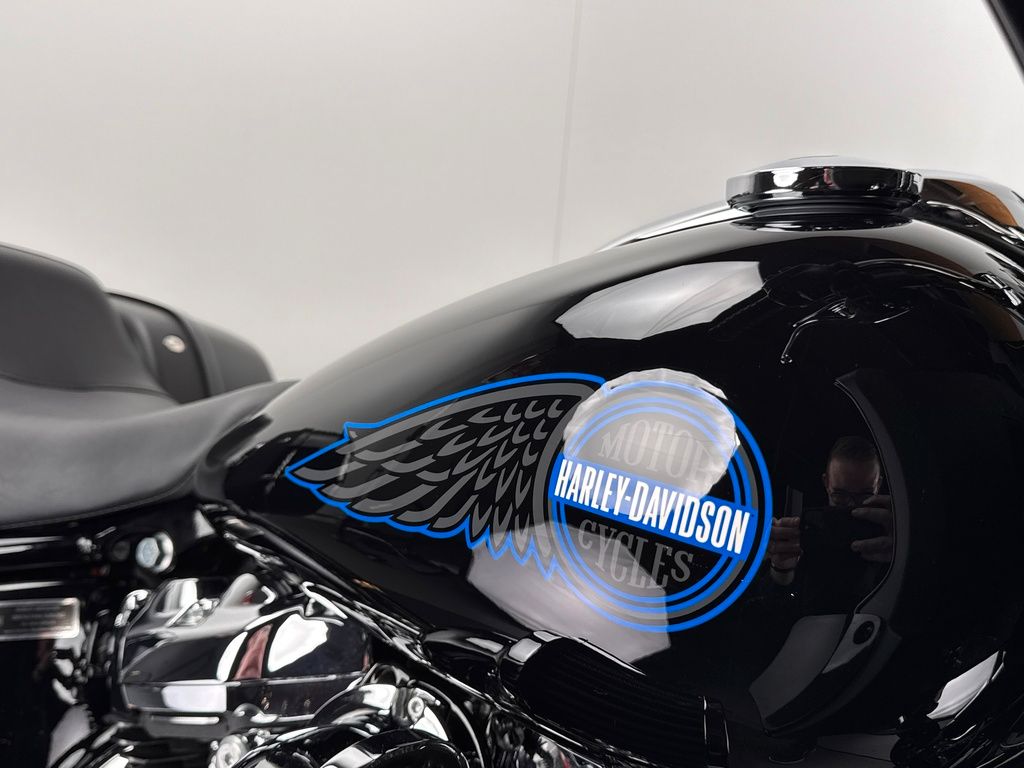 Fahrzeugabbildung Harley-Davidson LOW RIDER ST FXLRST *NEUWERTIG