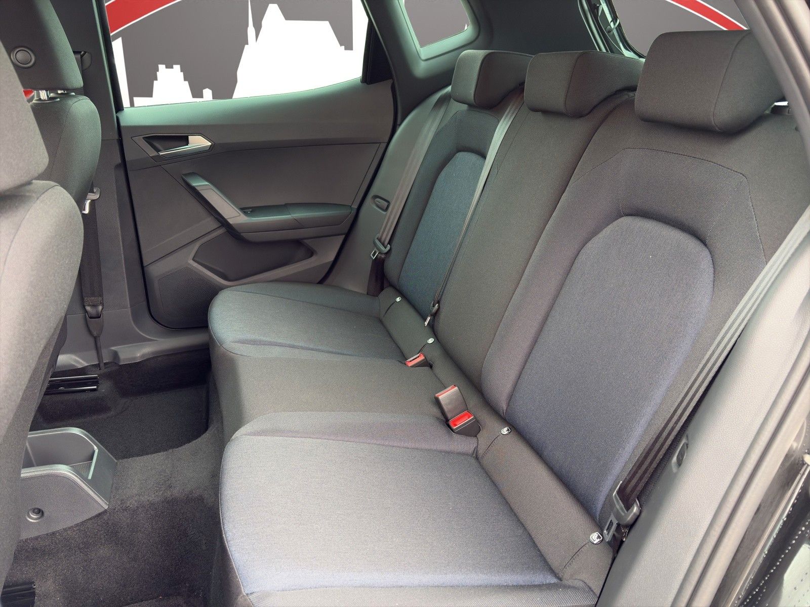 Fahrzeugabbildung SEAT Arona FR 1.0 TSI  DSG LED/ACC/NAVI/AHK