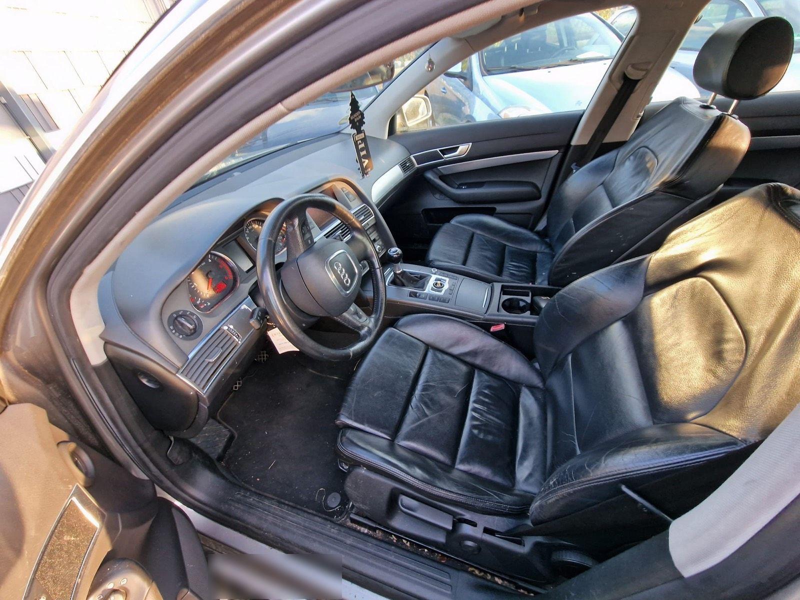 Audi A6 2005 — салон