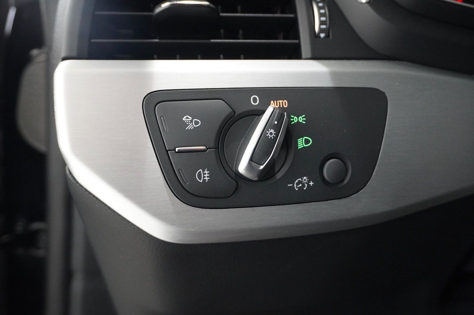 Fahrzeugabbildung Audi A5 Sportback 2.0 QUATTRO S-LINE NAVI/LED/SHZ/AHK
