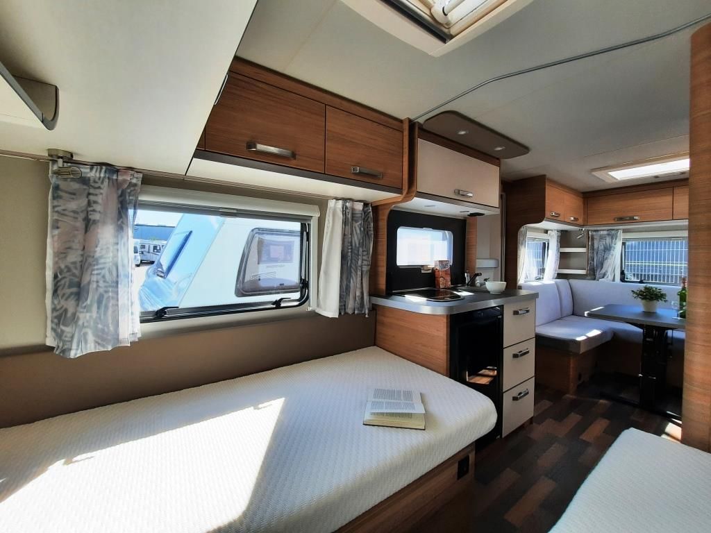 Fahrzeugabbildung Weinsberg CaraOne 480 EU Wie neu/Rundsitzgruppe