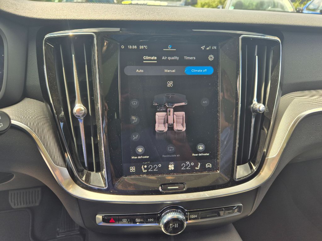 Fahrzeugabbildung Volvo V60 T6 AWD Plus Dark+Lagom-Pak+Licht-Pak+SOFORT