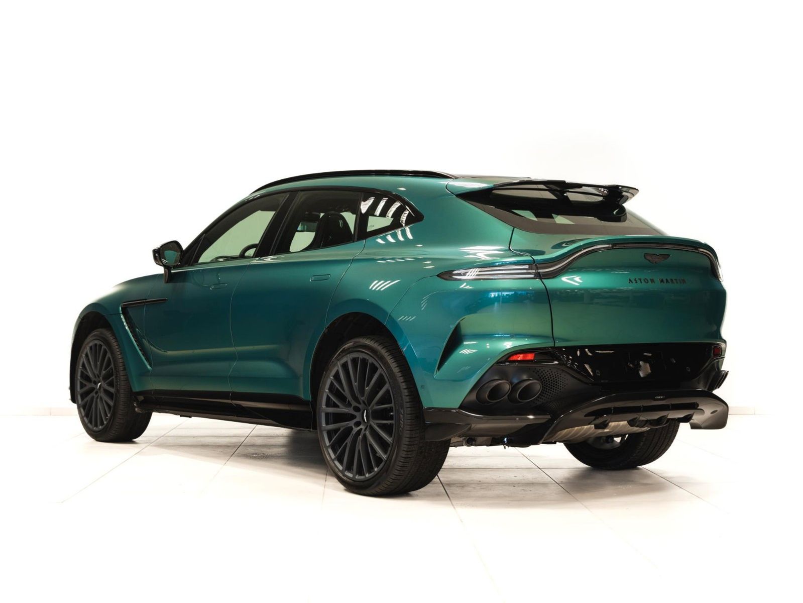 Aston Martin DBX707| 1st Owner AM Racing Green Full Options | imagem 3