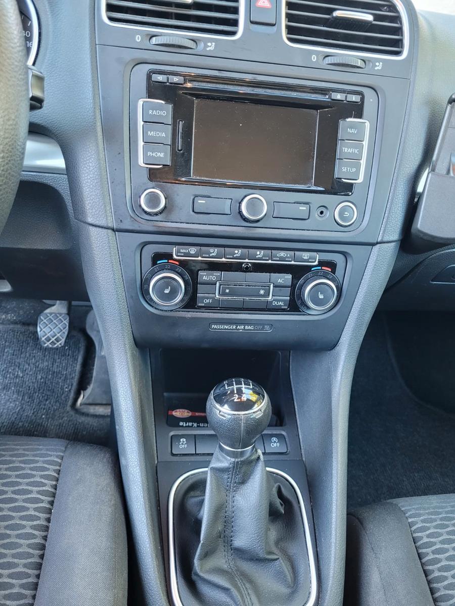 Volkswagen Golf 2011 — photo 8