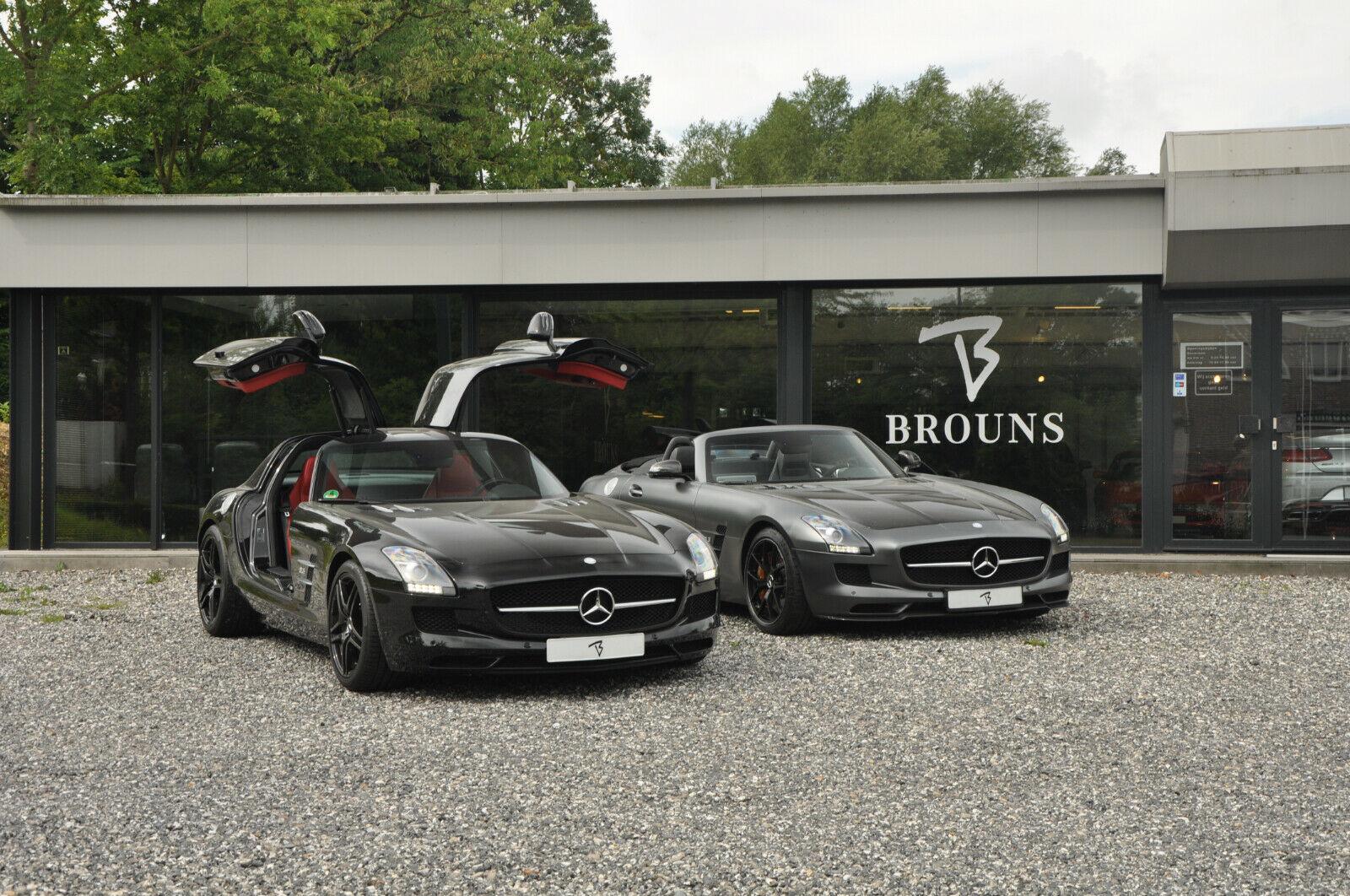 showroom-image-top