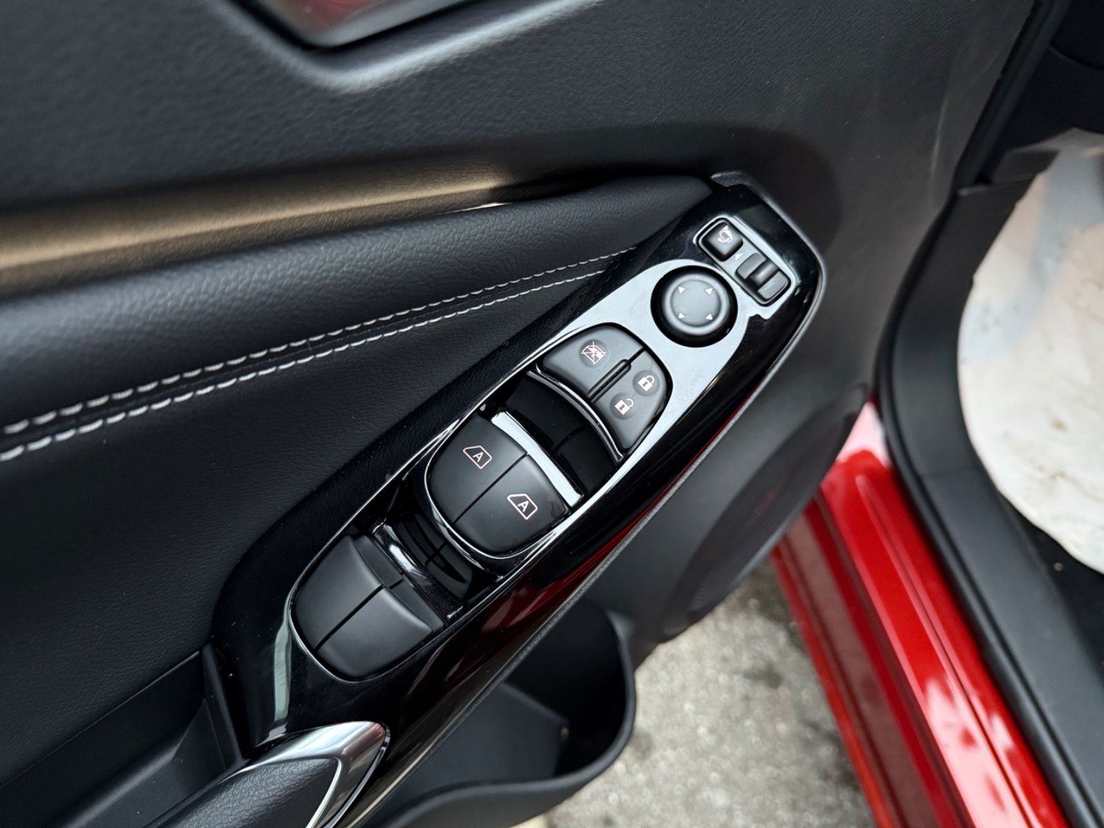 Fahrzeugabbildung Nissan Juke Hybrid Tekna BOSE beheiz. Frontscheibe 360°