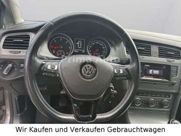 Volkswagen Golf - 11