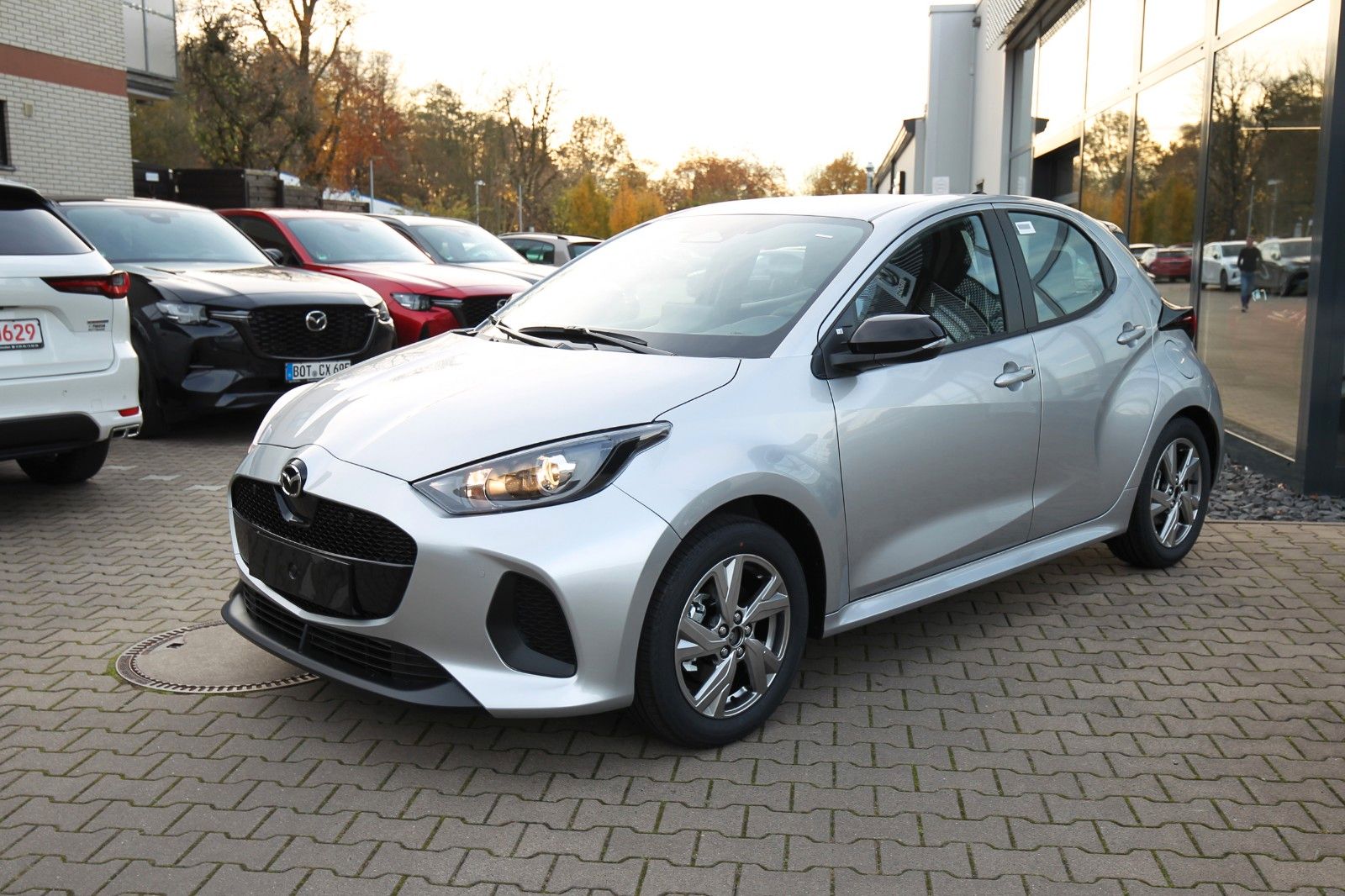 Mazda 2 Hybrid - Bild 3