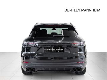 Porsche Cayenne - 4