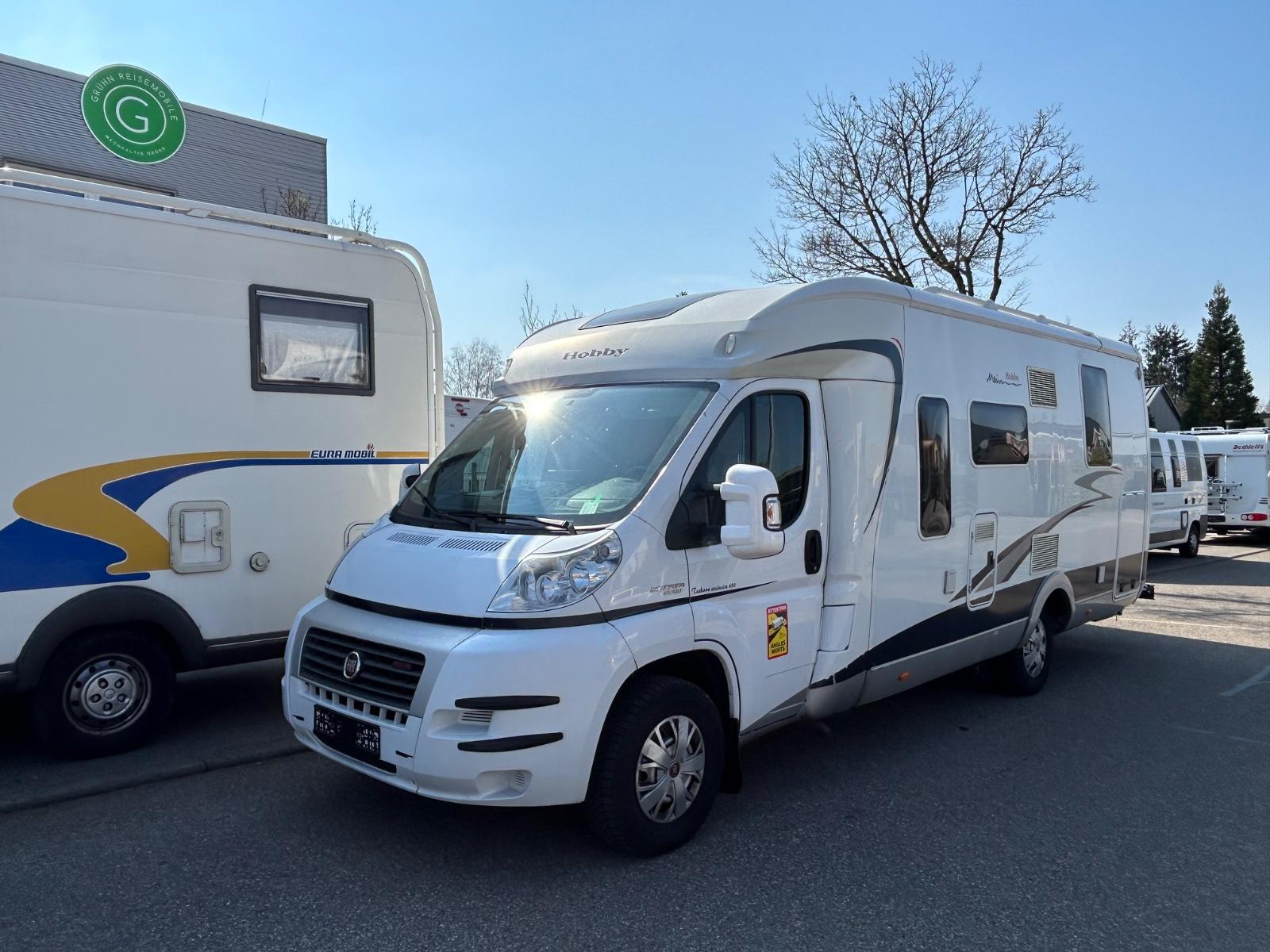 Hobby Toskana Exclusive 690 /158PS 3,0l /Queensbett