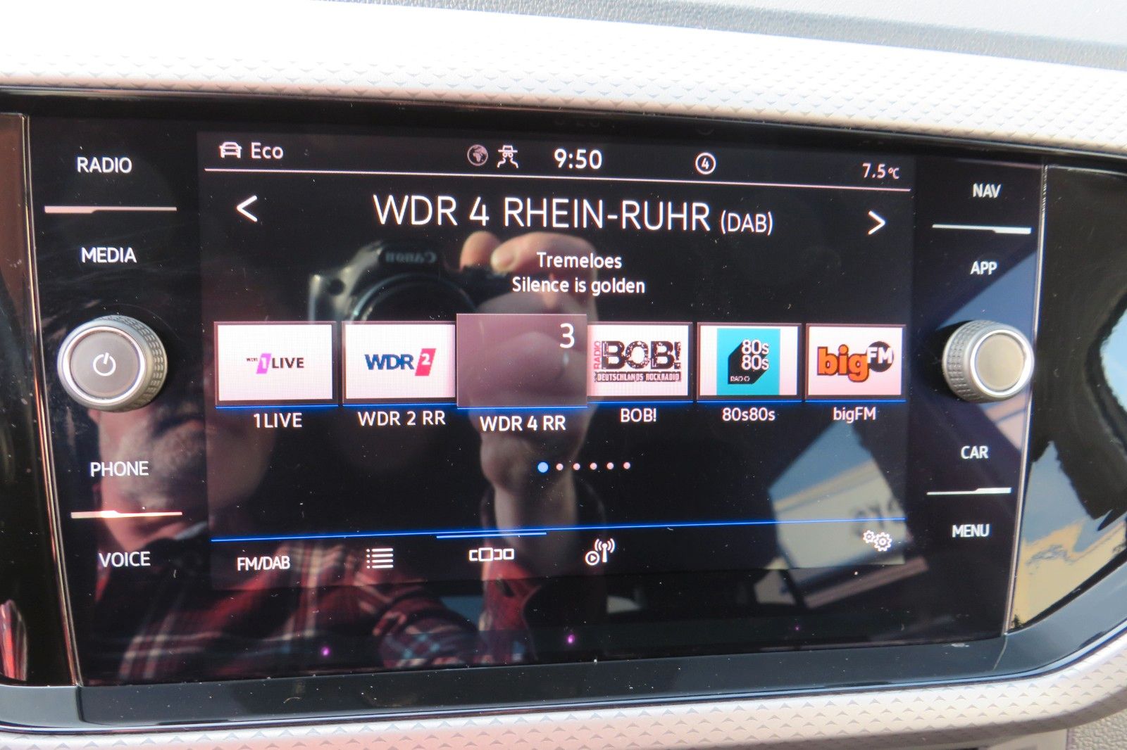 Fahrzeugabbildung Volkswagen T-Cross Active ACC NAVI APP GJ SITZH. PDC 1HD