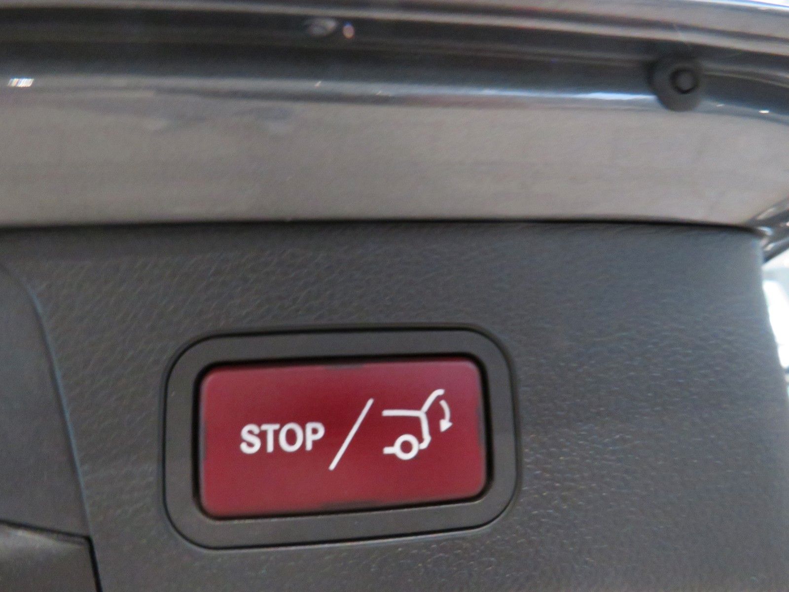 Fahrzeugabbildung Mercedes-Benz C 220 T d*AHK*LED Multi*Fernlicht*Panorama*Toten