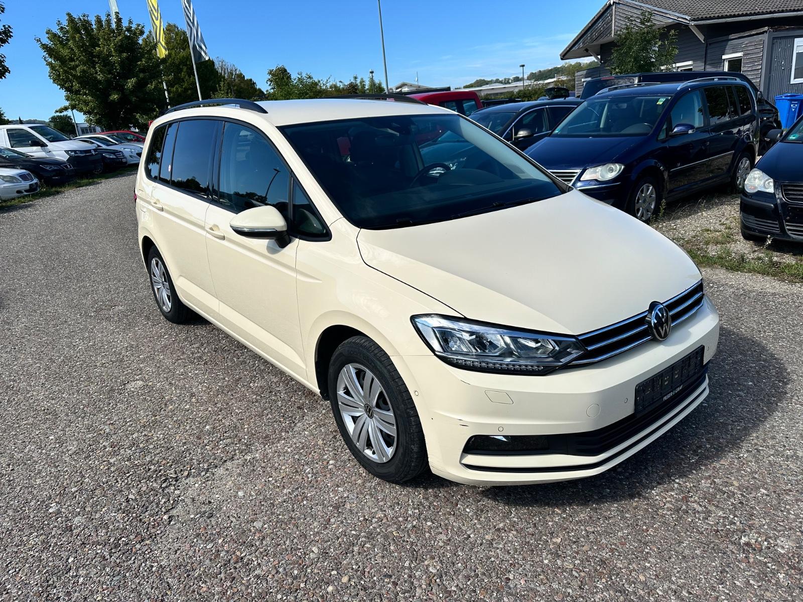 Volkswagen Touran Trendline 2.0 TDI DSG 7 STZE EX TAXI
