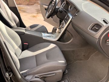 Volvo V60 - 11