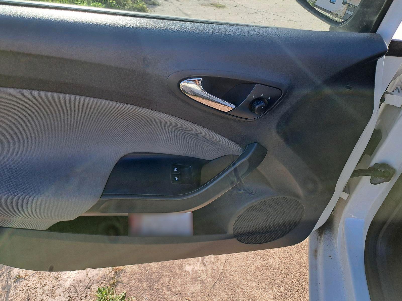 Seat Ibiza 2012 — photo 11