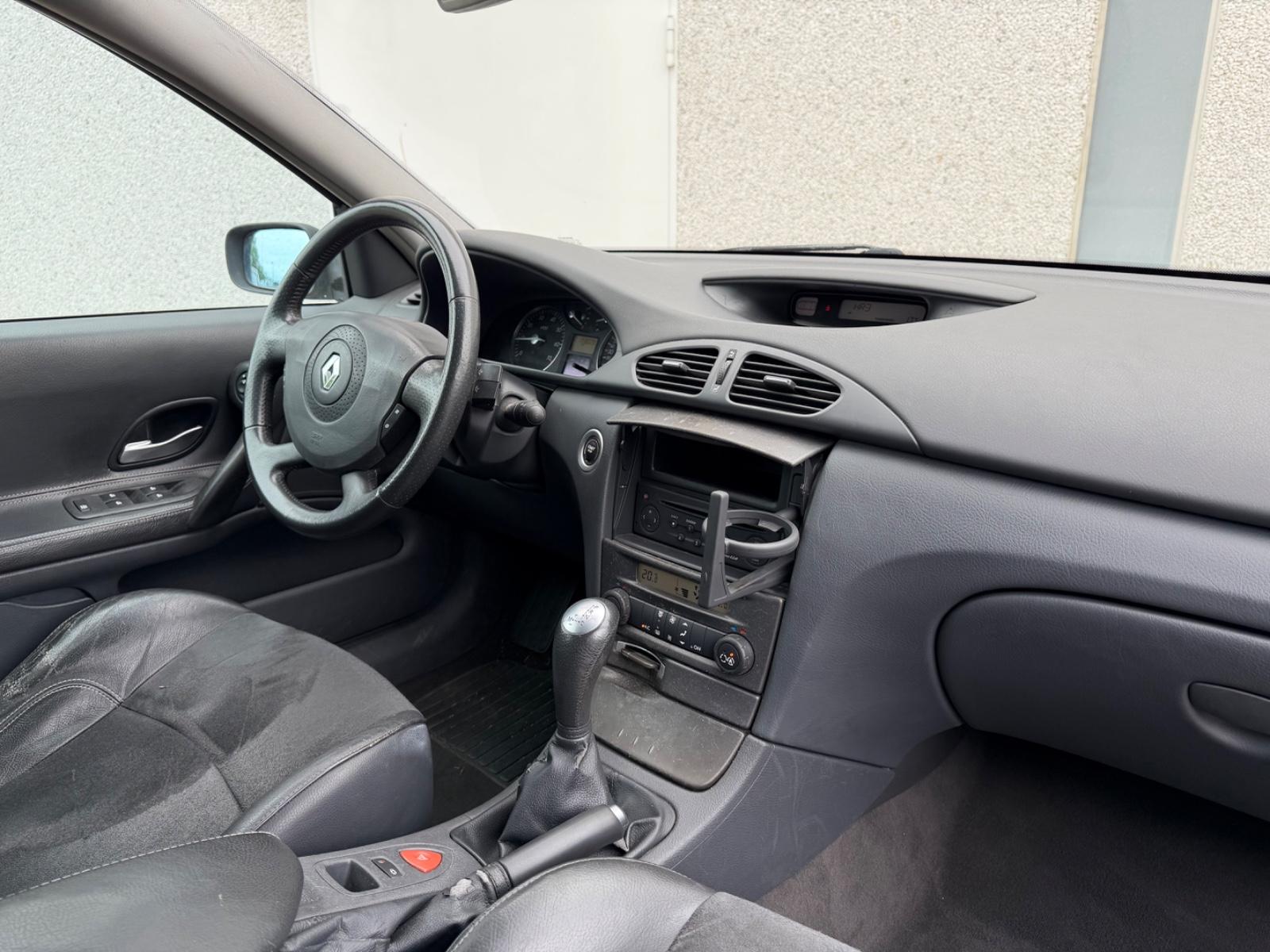 Renault Laguna 2004 — photo 10