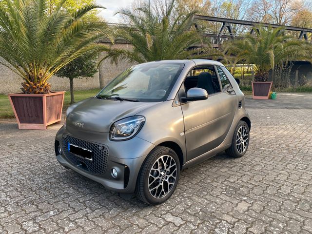 Smart ForTwo cabrio 60kW EQ - Matt - Vollaustattung