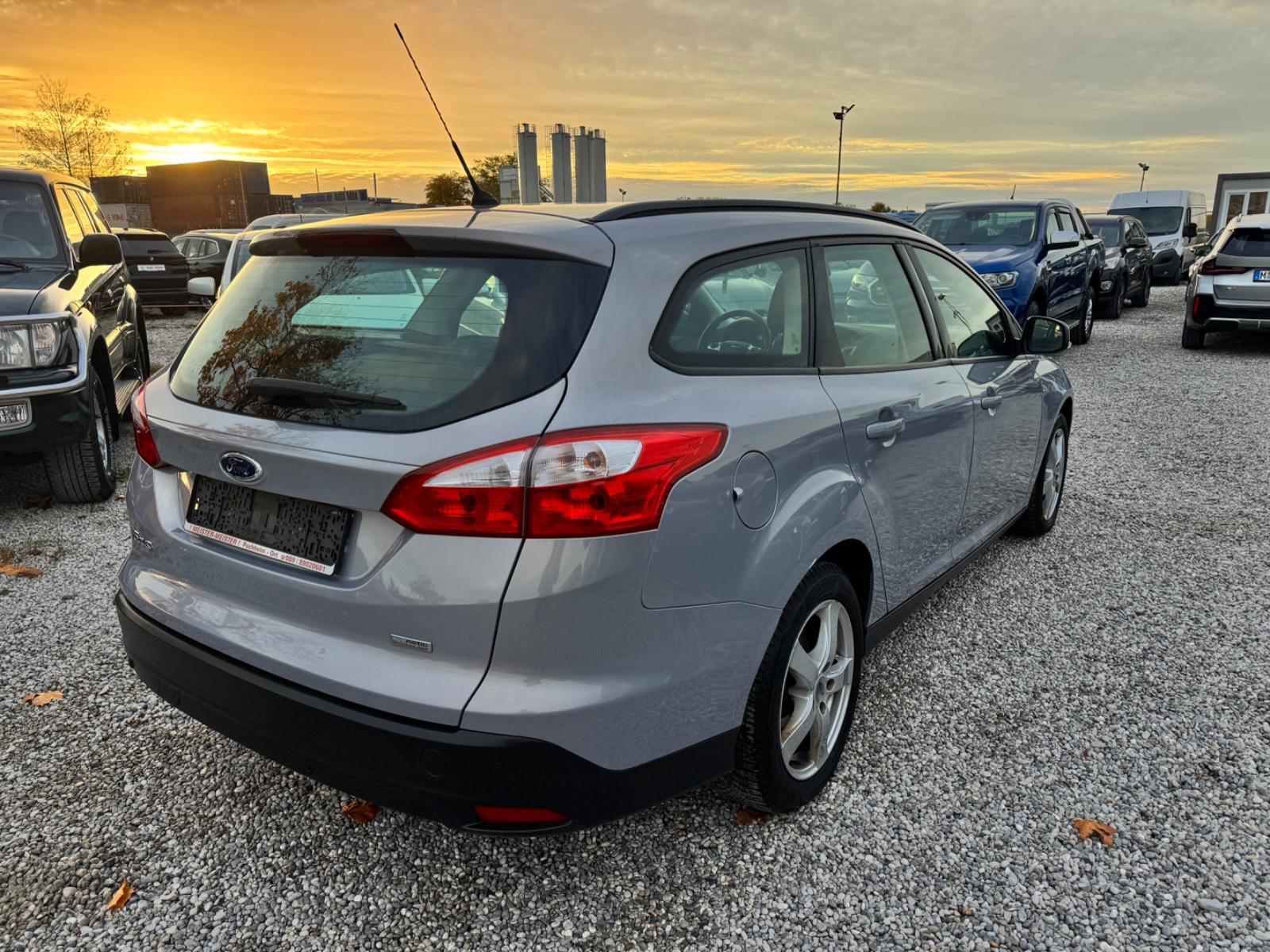 Ford Focus 2013 — engine 998 cm³, 125 HP (92kW)