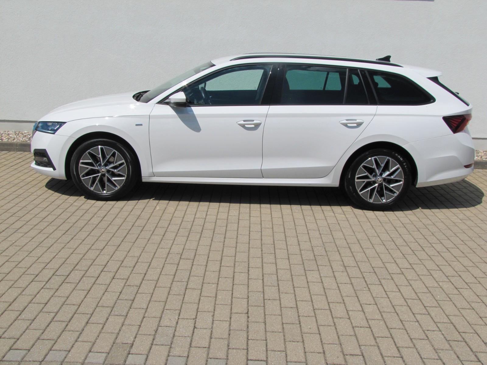 Skoda Octavia Combi 1.5 TSI DSG
