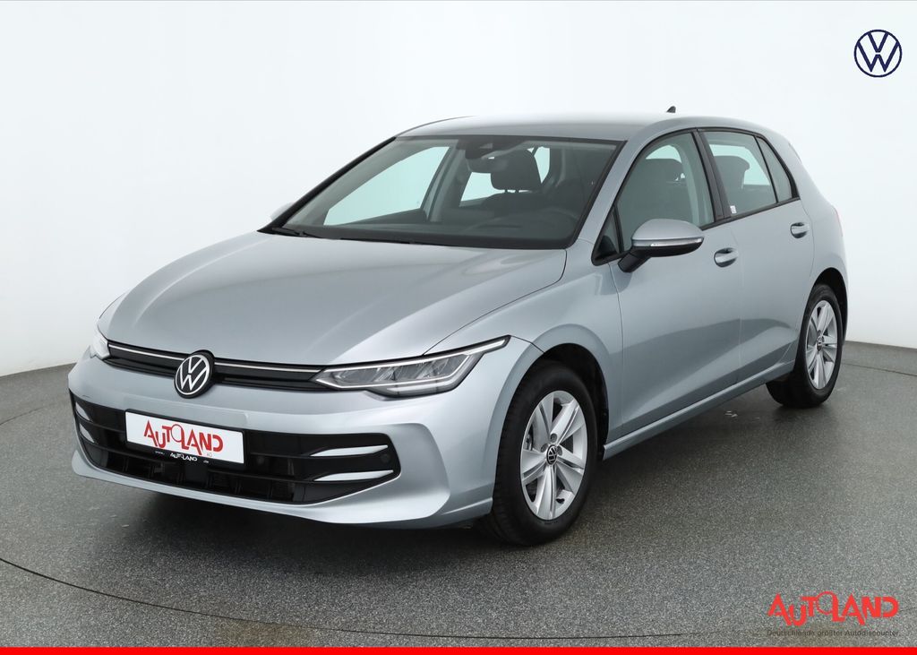 Volkswagen Golf — hlavná fotografia