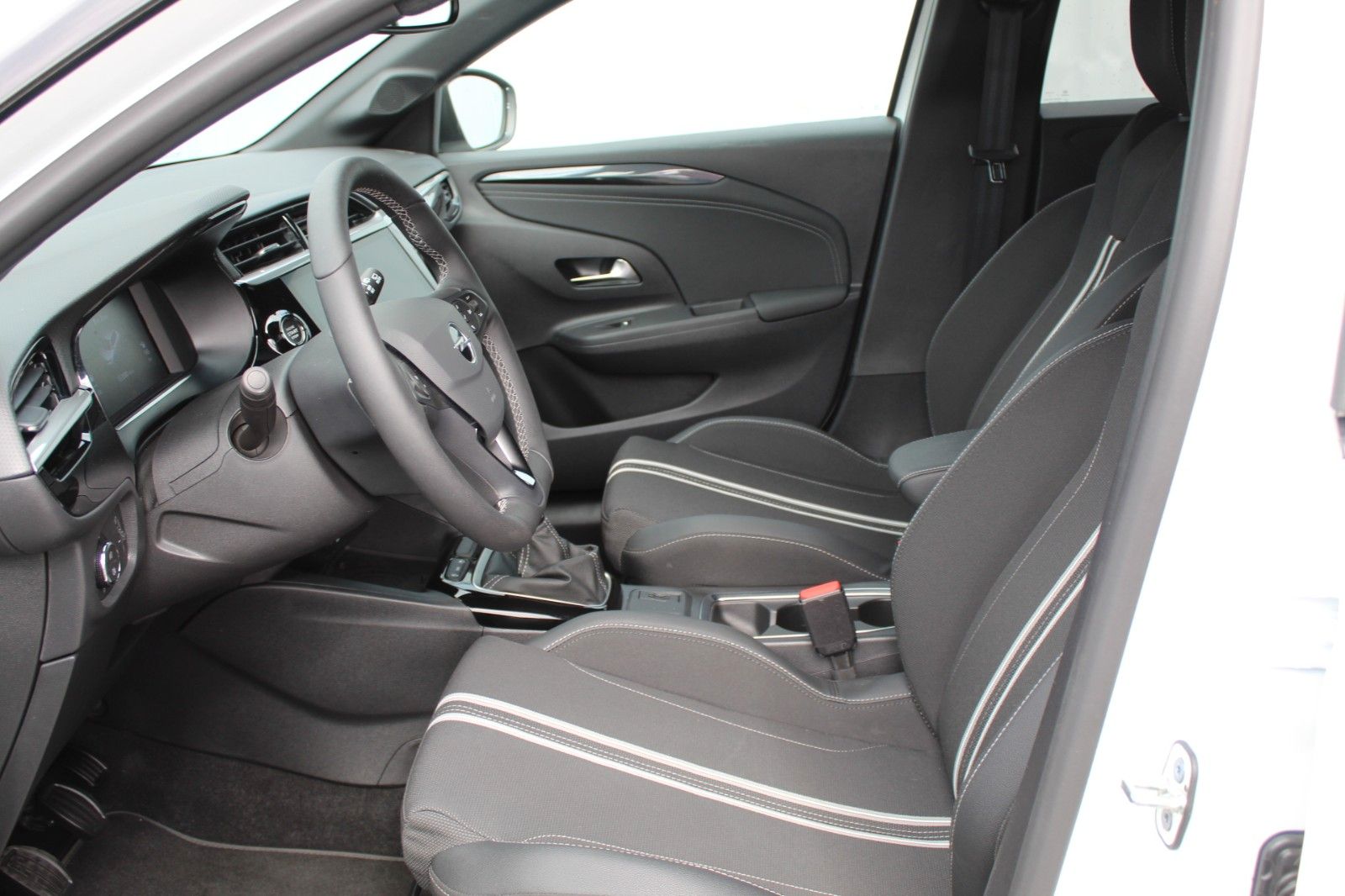 Fahrzeugabbildung Opel Corsa GS Navi*Allw.*Sitzh.*Intellilux