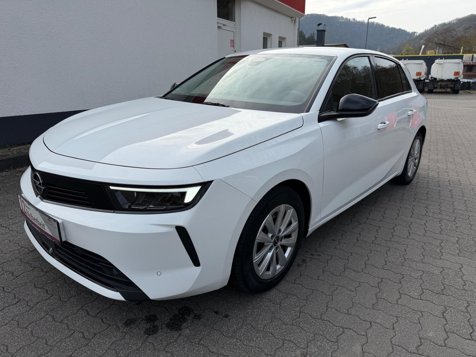Opel Astra L Lim. 5-trg. Enjoy