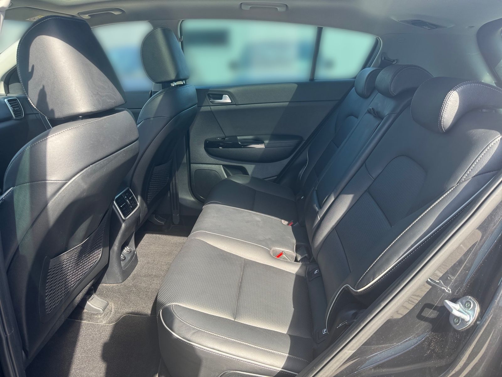 Fahrzeugabbildung Kia SPORTAGE 1.6 BLACK EDITION PREM GD AHK