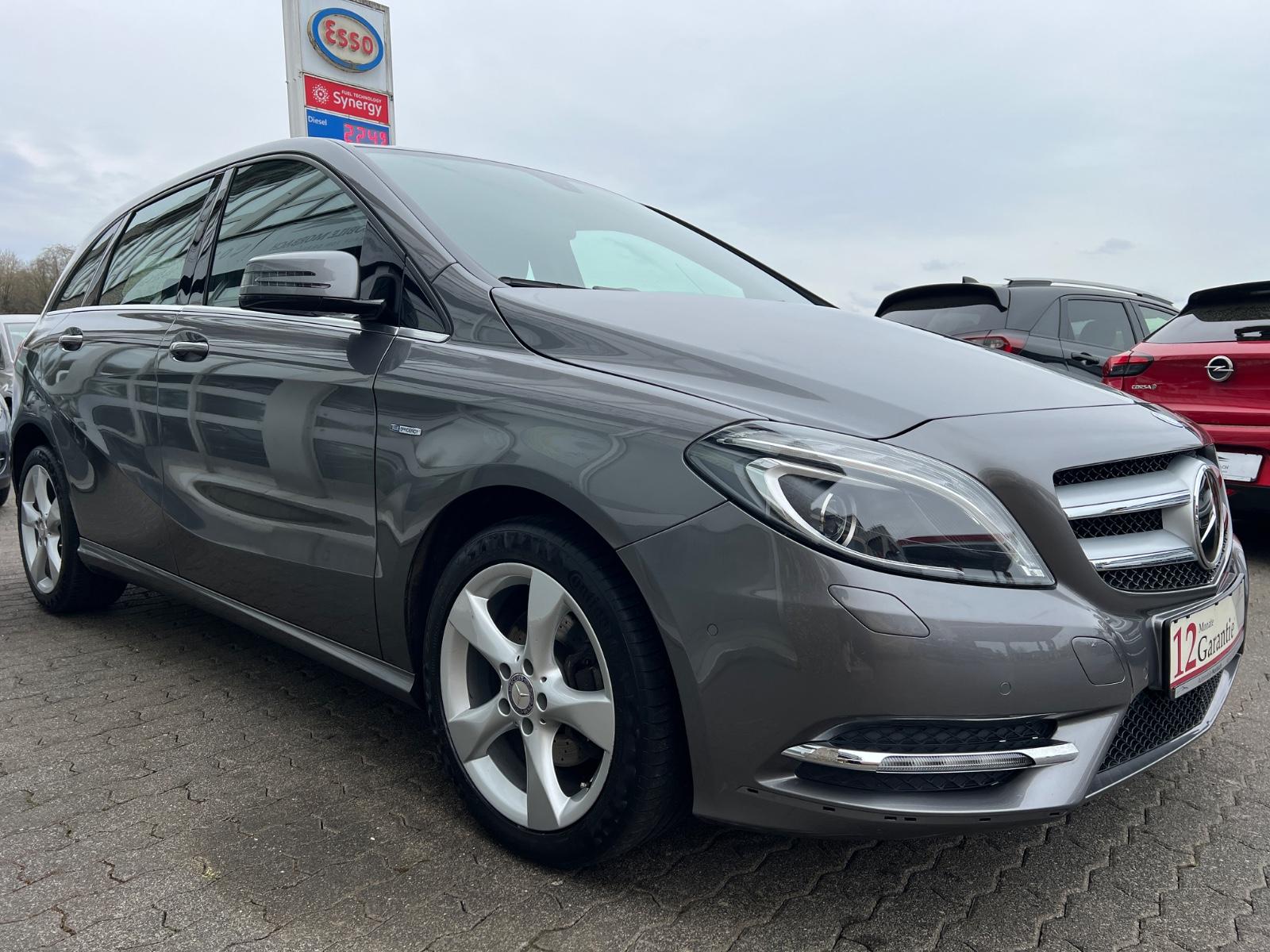 Mercedes-Benz B 180*AUTOMATIK*BI-XENON*NAVI*ALU*1HAND*GARANTIE