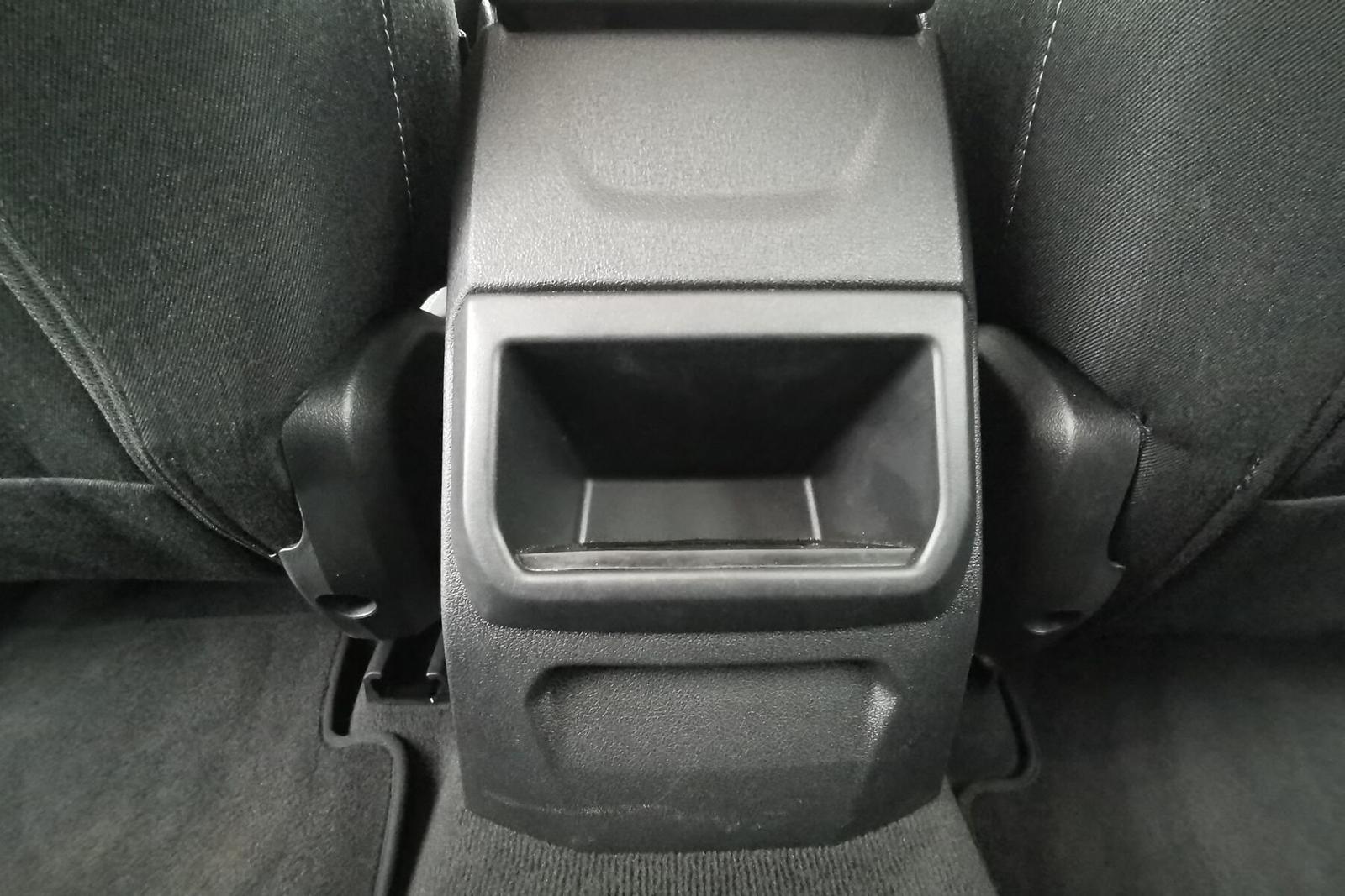 BMW 1 Series i M Sport Design NAV SHZG ParkAss+RFK Alarm, миниатюра 17