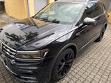 Volkswagen Tiguan Allspace 2.0 TDI SCR 176kW DSG 4MOTION - VW Tiguan Allspace in Nürnberg