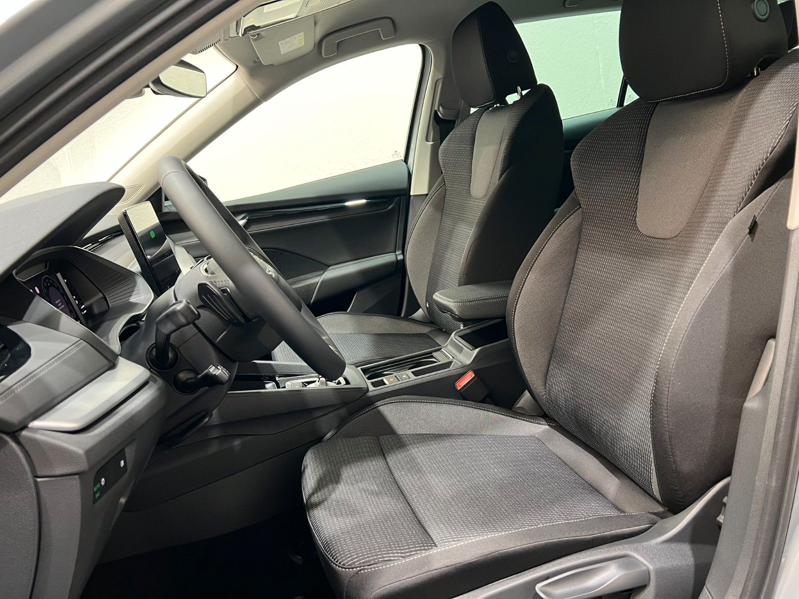 Fahrzeugabbildung SKODA Octavia 2.0 TDI 110kW DSG Selection Combi