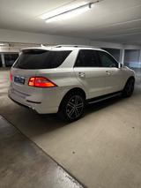 Mercedes-Benz ML 350 BlueTEC 4MATIC - - Mercedes-Benz ML-Klasse Gebrauchtwagen in München