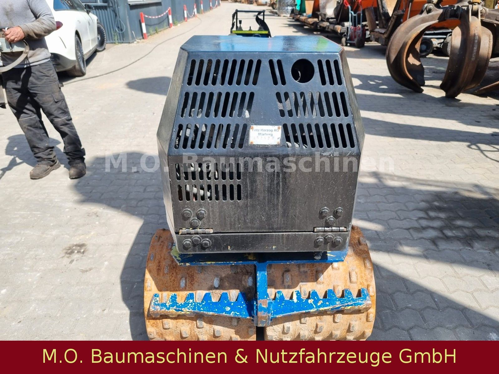 Fahrzeugabbildung Rammax RW 1504 HF / Grabenwalze / 1,5 t /