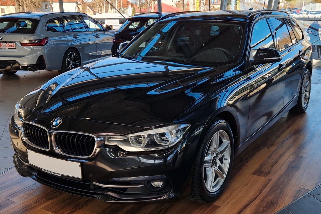 Image of BMW 330
